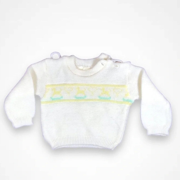 4/$20 Small Stars Knitted White Sweater - Picture 1 of 5